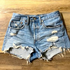 501 Levi’s original shorts